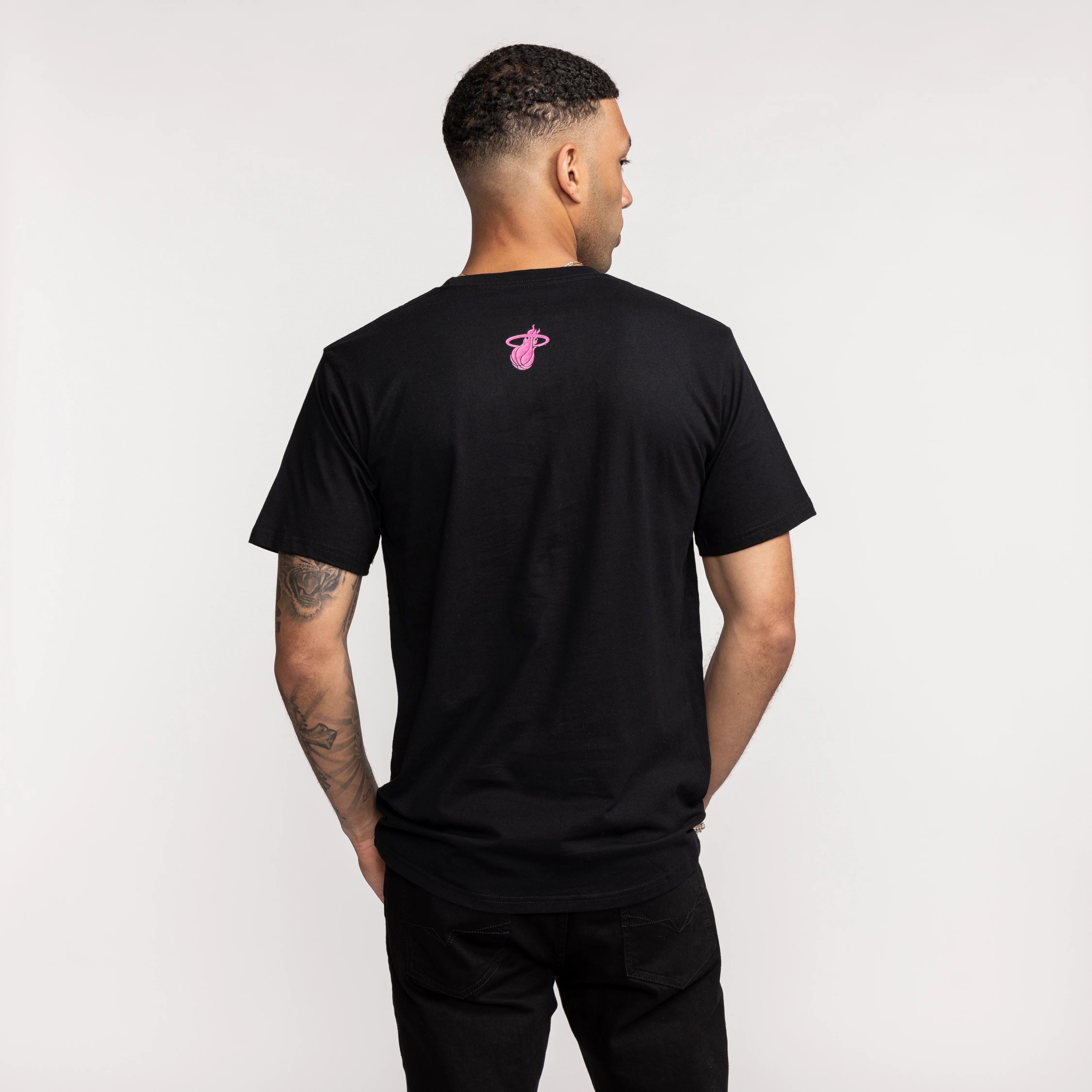 Court Culture "305 con Café" Tee - Image 4