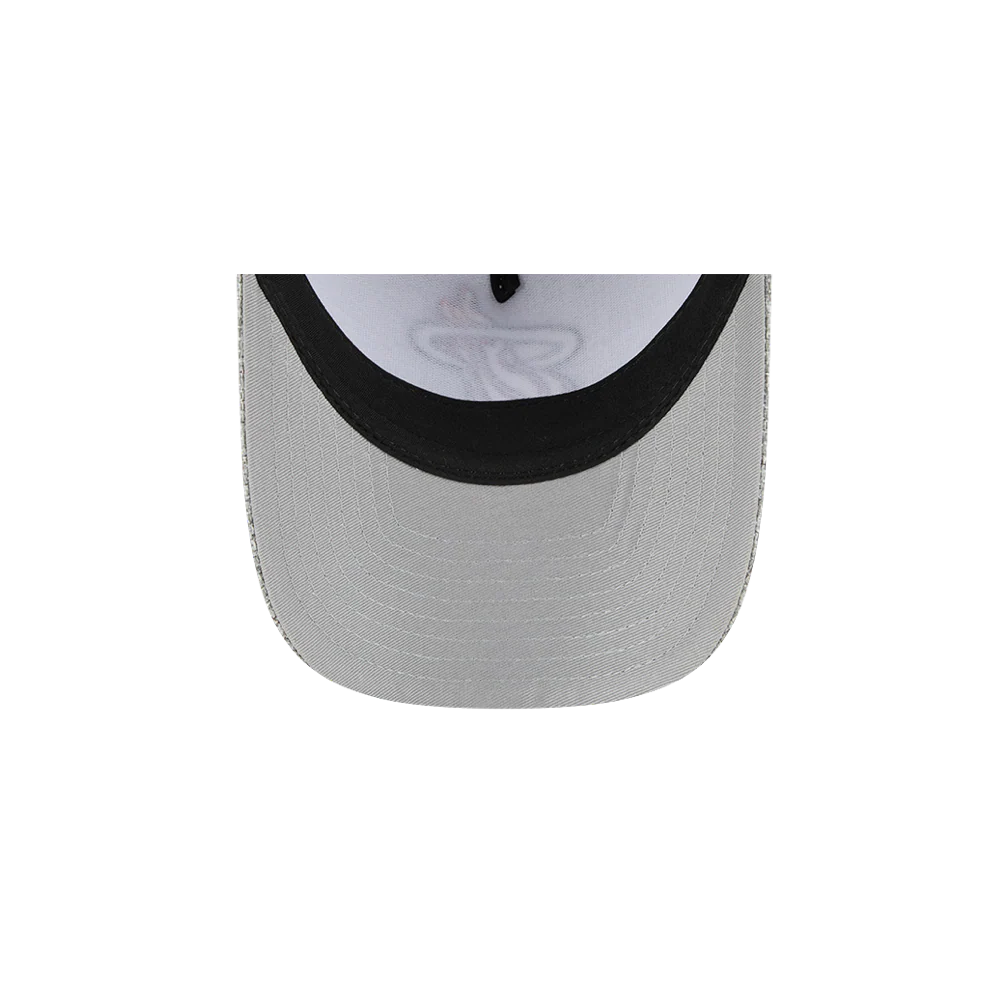 New Era Miami HEAT Grey Wave Snapback - Image 7