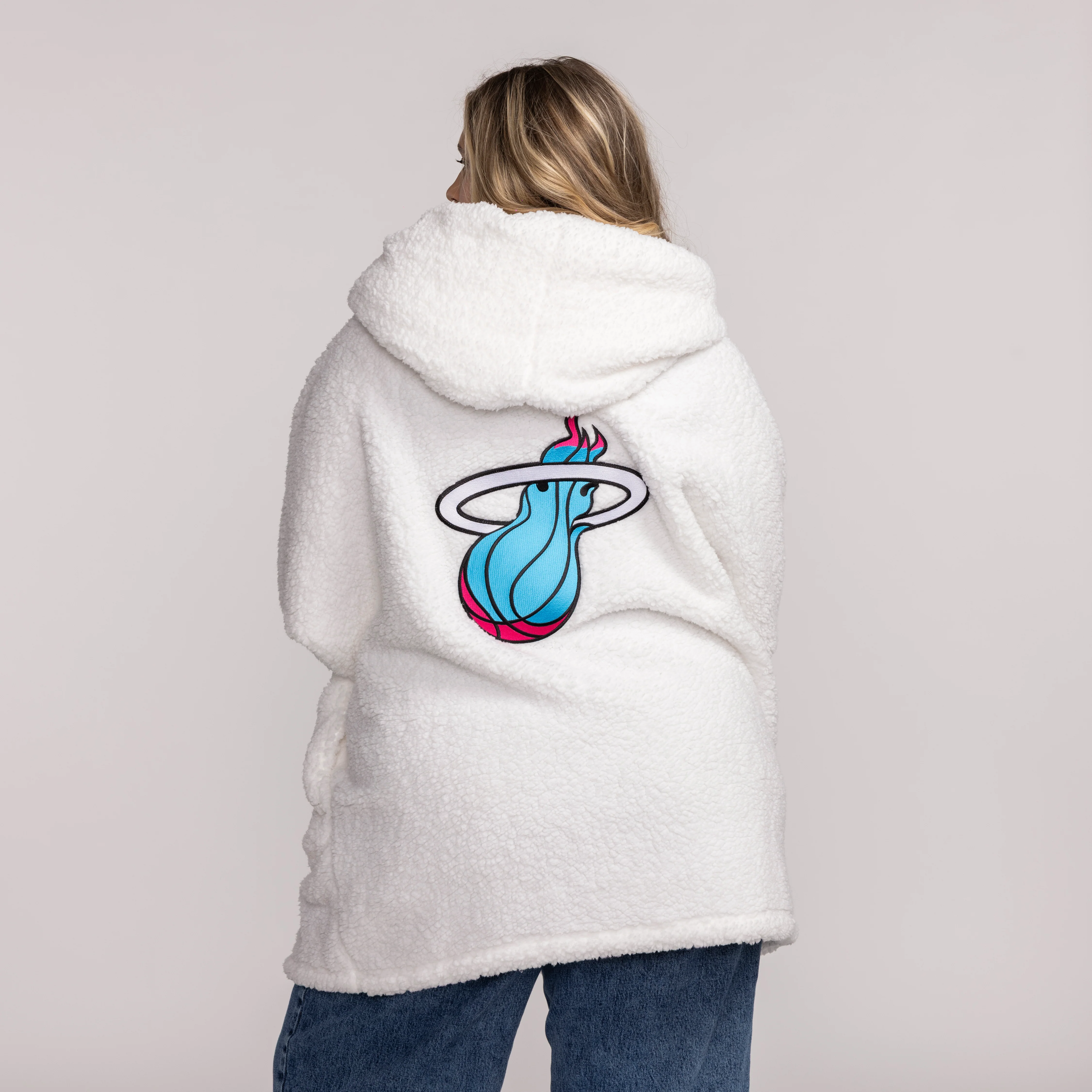 Jill Martin Miami HEAT Original Vice Lounger Plush - Image 2