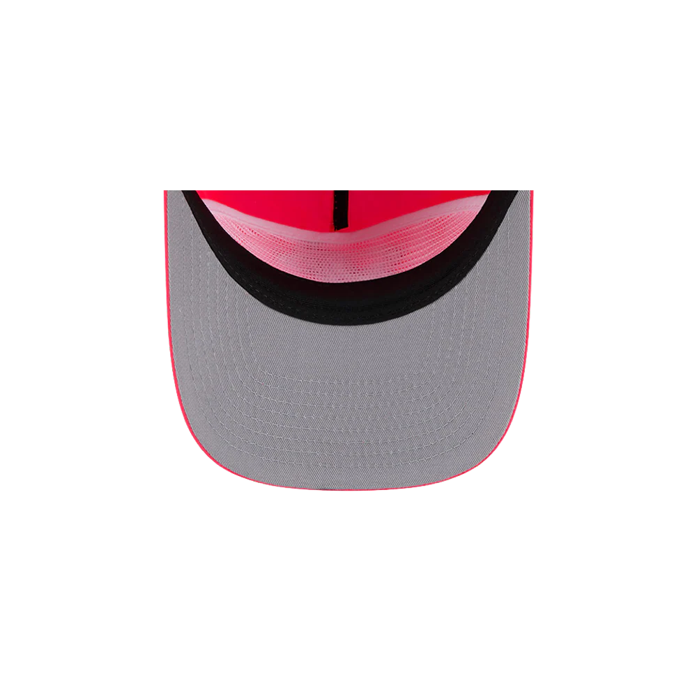 New Era Miami HEAT Pink Strapback Golfer - Image 7