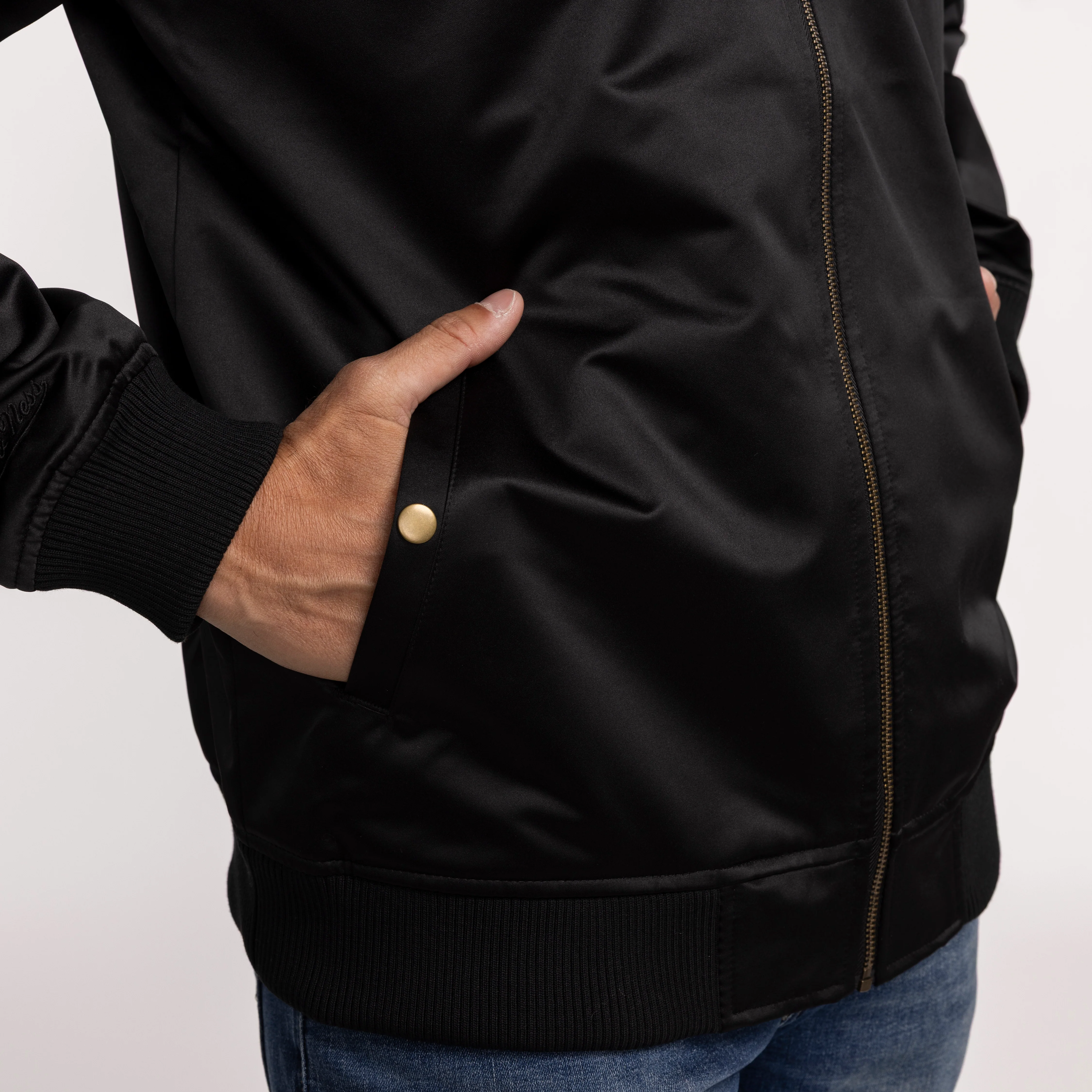 Mitchell & Ness Miami HEAT Satin Bomber - Image 4