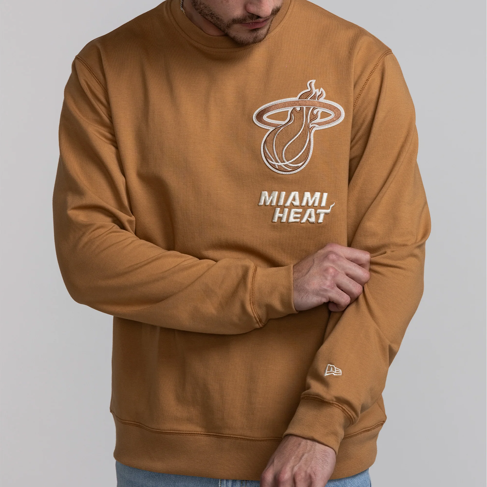 New Era Miami HEAT Tan Crewneck - Image 4