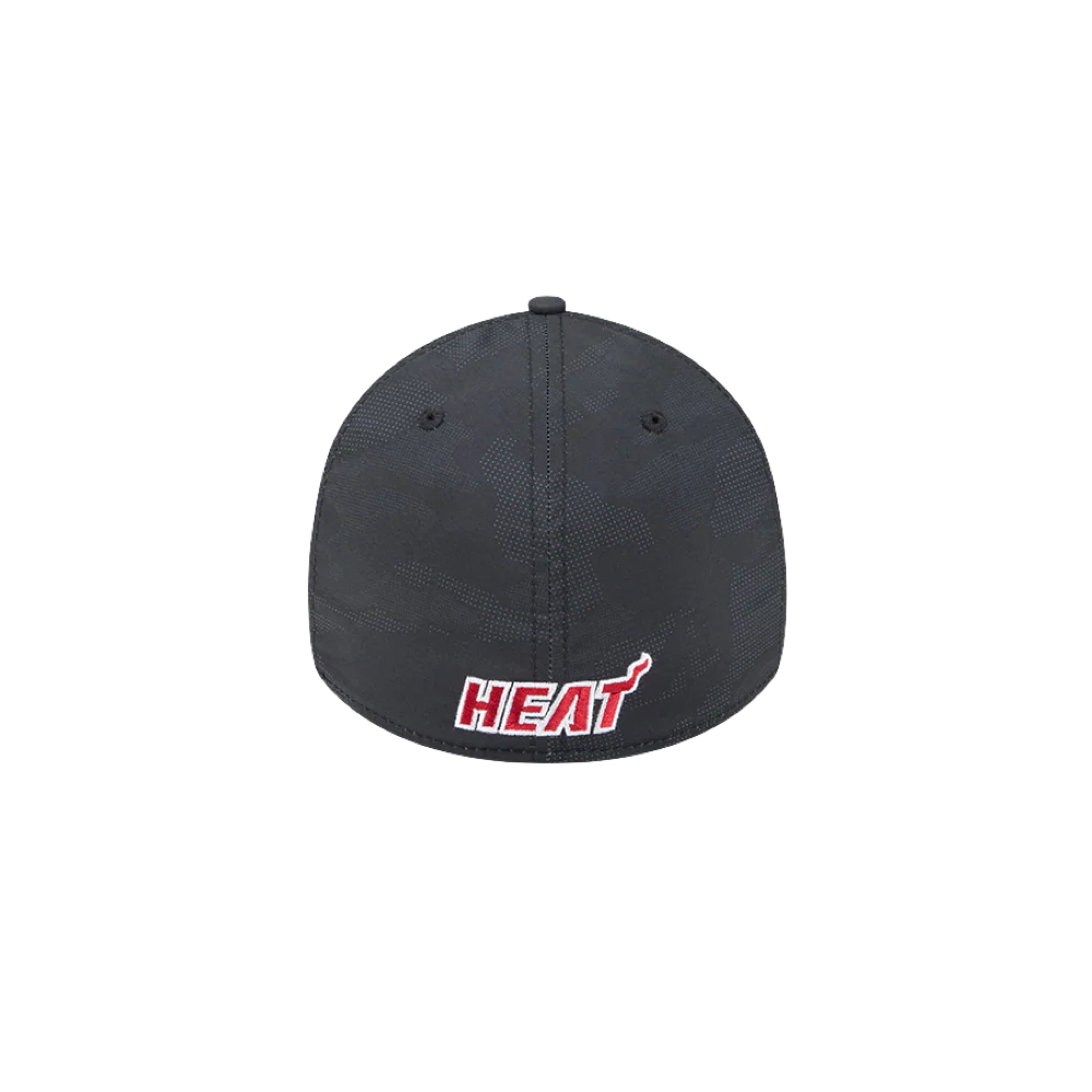 New Era Miami HEAT Tonal Camo Flex Fit Hat - Image 2