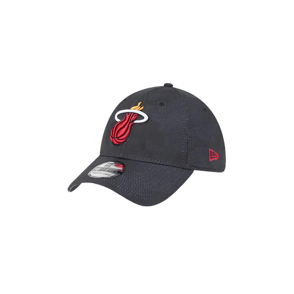 New Era Miami HEAT Tonal Camo Flex Fit Hat - Image 3