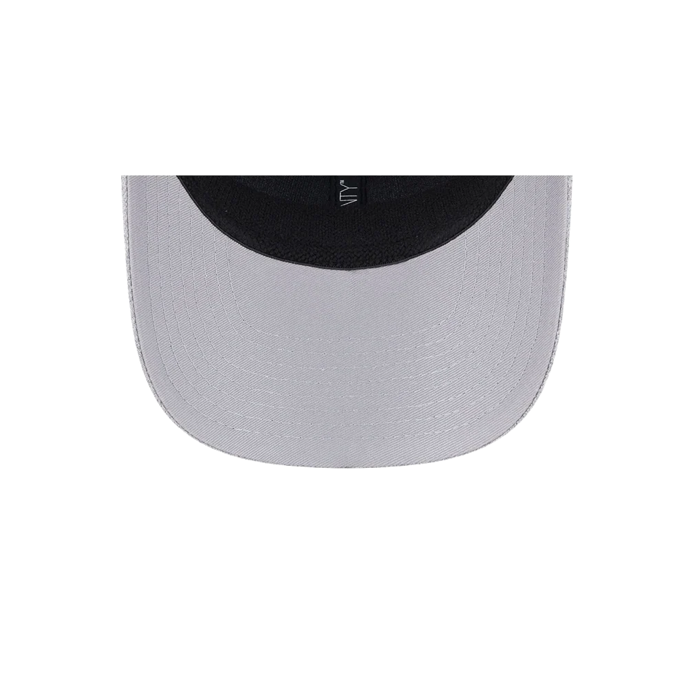 New Era Miami HEAT Heather Patch Trucker Snapback - Image 7