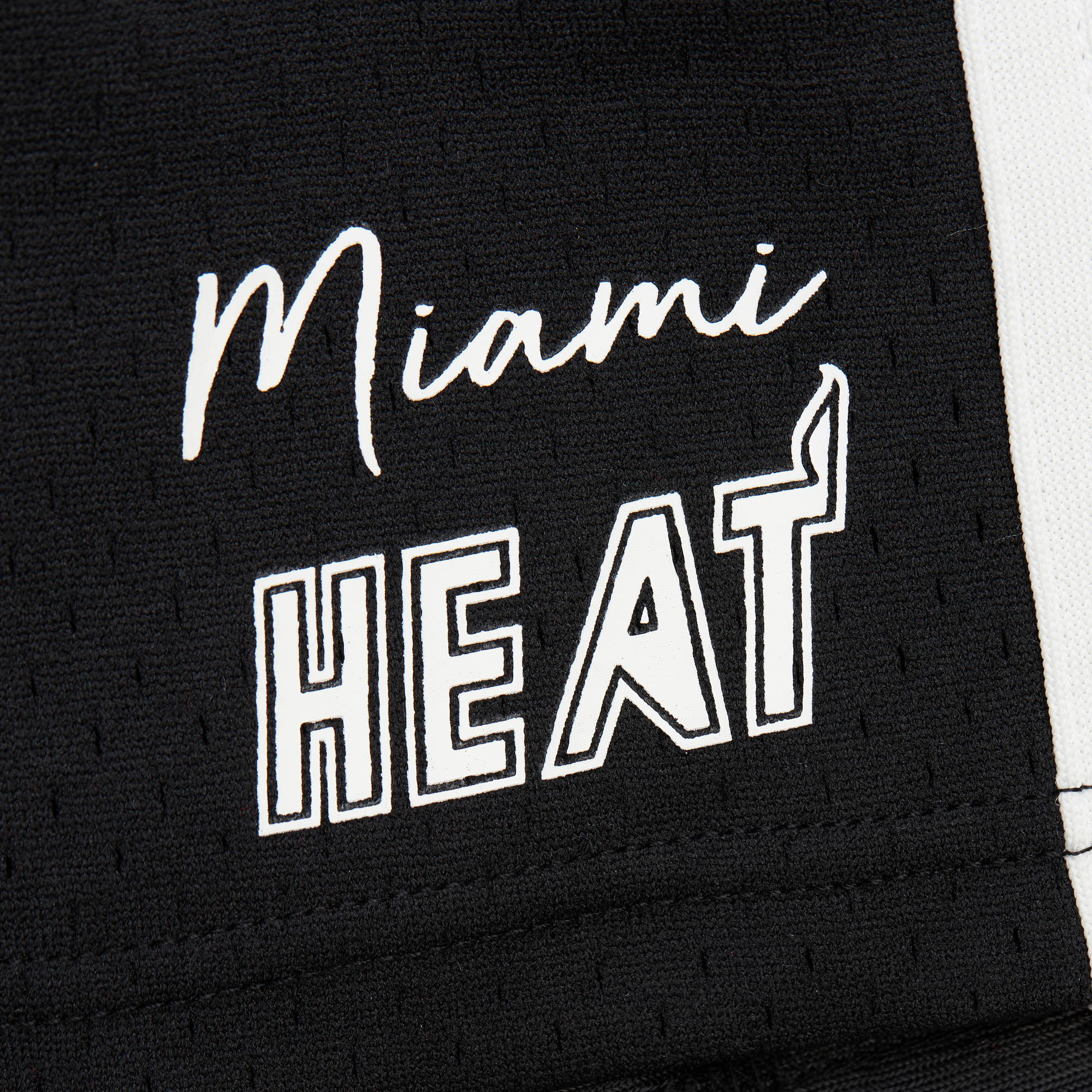 Mitchell & Ness Miami HEAT Jump Shot Women's Shorts - Image 3