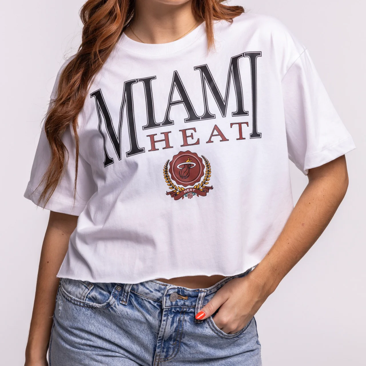 New Era Miami HEAT Women's Boxy Cropped Tee - Image 2