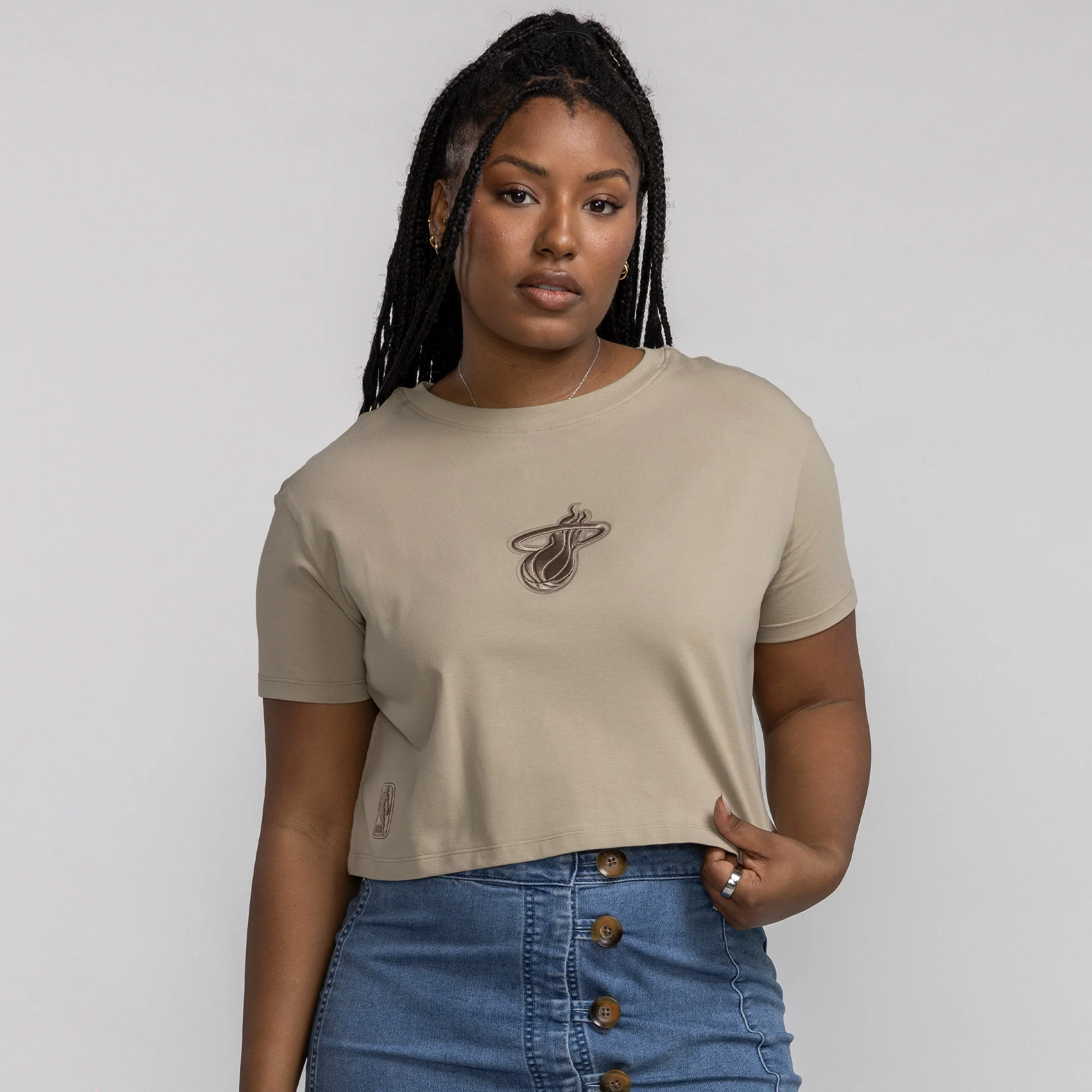 Pro Standard Miami HEAT Boxy Wingspan Women's Crop Tee - Image 5