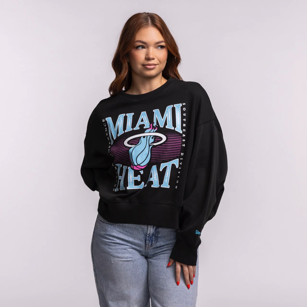 New Era Miami HEAT Original Vice Nights Wordmark Women's Crewneck - Image 4