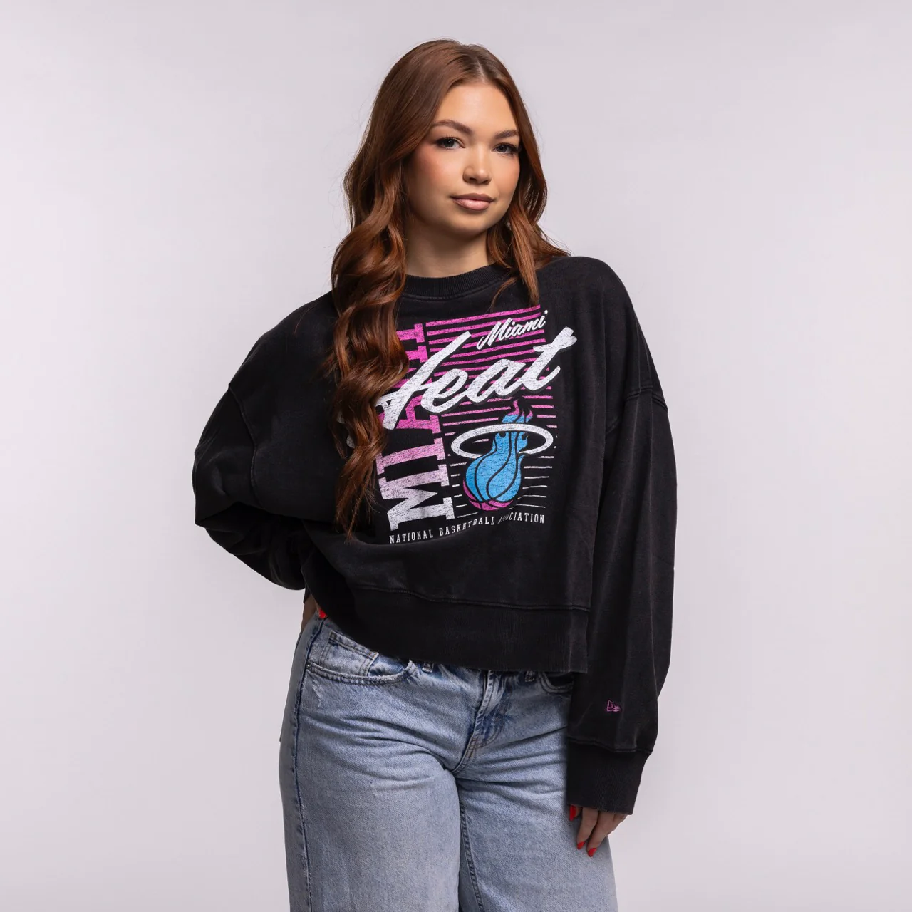 New Era Miami HEAT Original Vice Nights Washed Women's Crewneck - Image 4