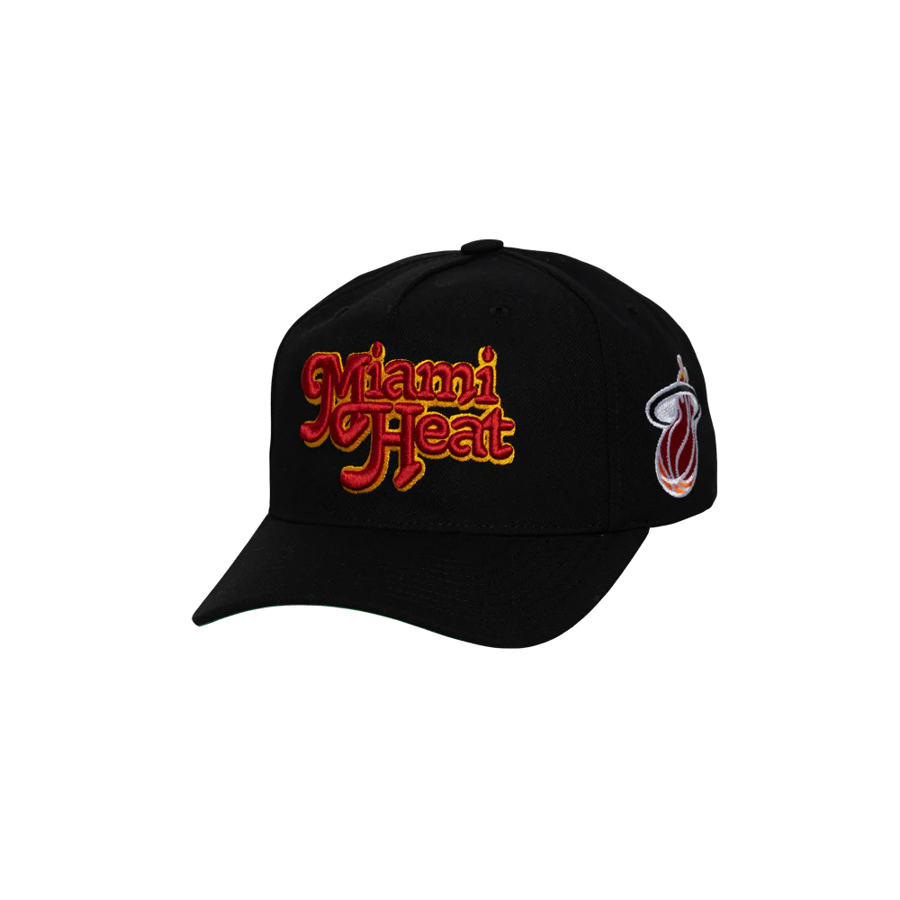 Mitchell & Ness Miami HEAT Script Snapback