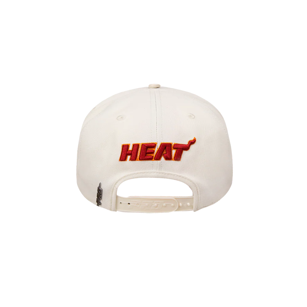 Pro Standard Miami HEAT Retro Logo Snapback - Image 2