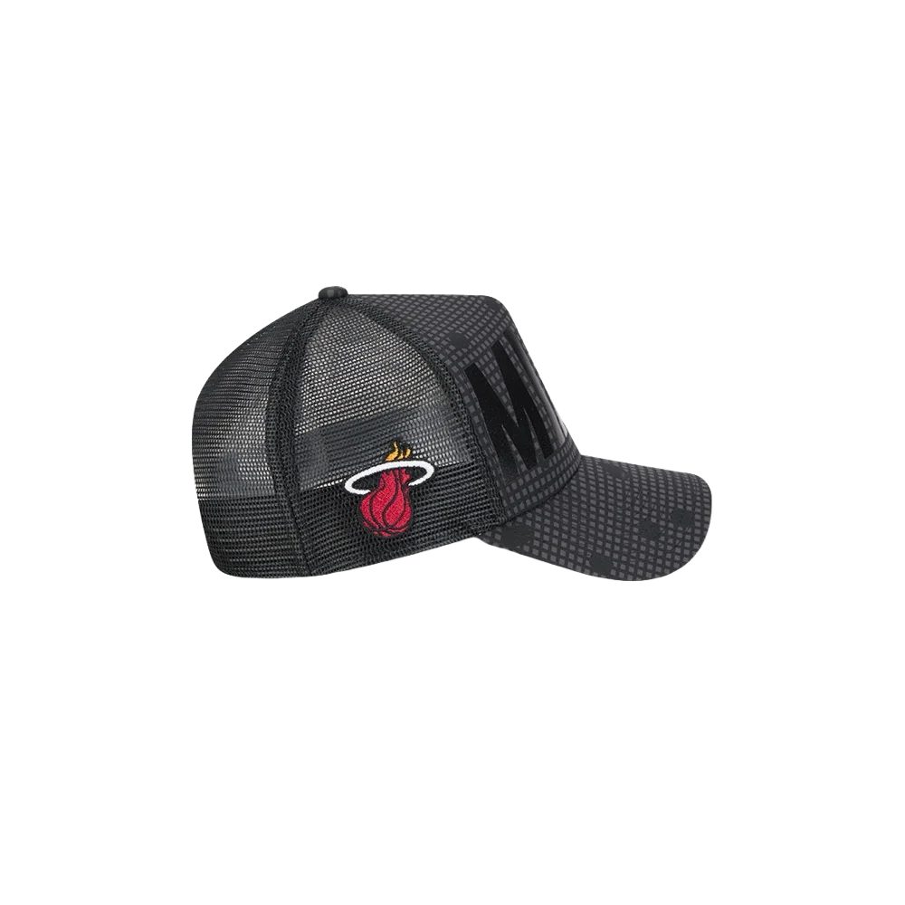 New Era Miami HEAT Tonal Text Trucker Hat - Image 4