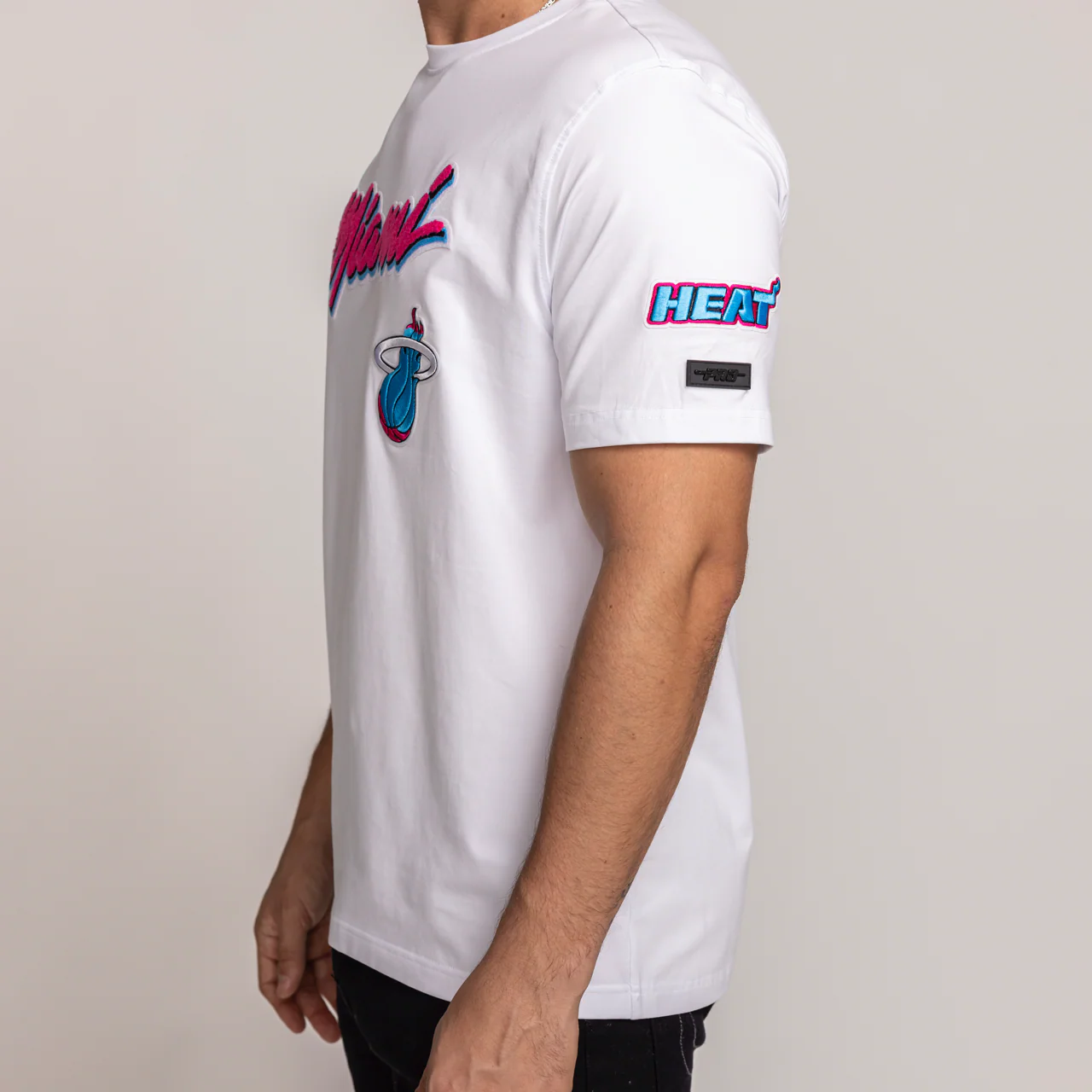 Pro Standard Miami HEAT Original Vice Wordmark Tee - Image 3