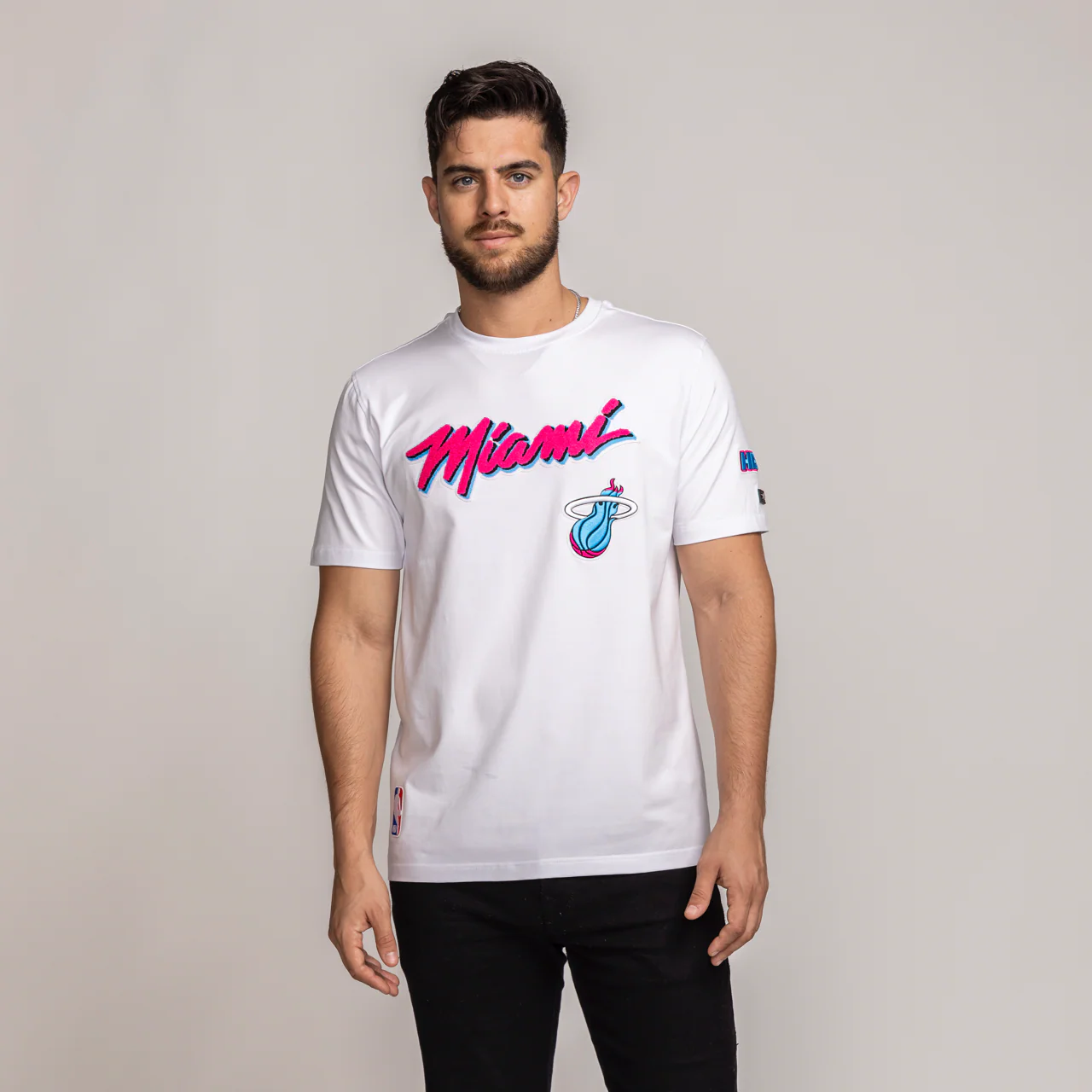 Pro Standard Miami HEAT Original Vice Wordmark Tee - Image 4