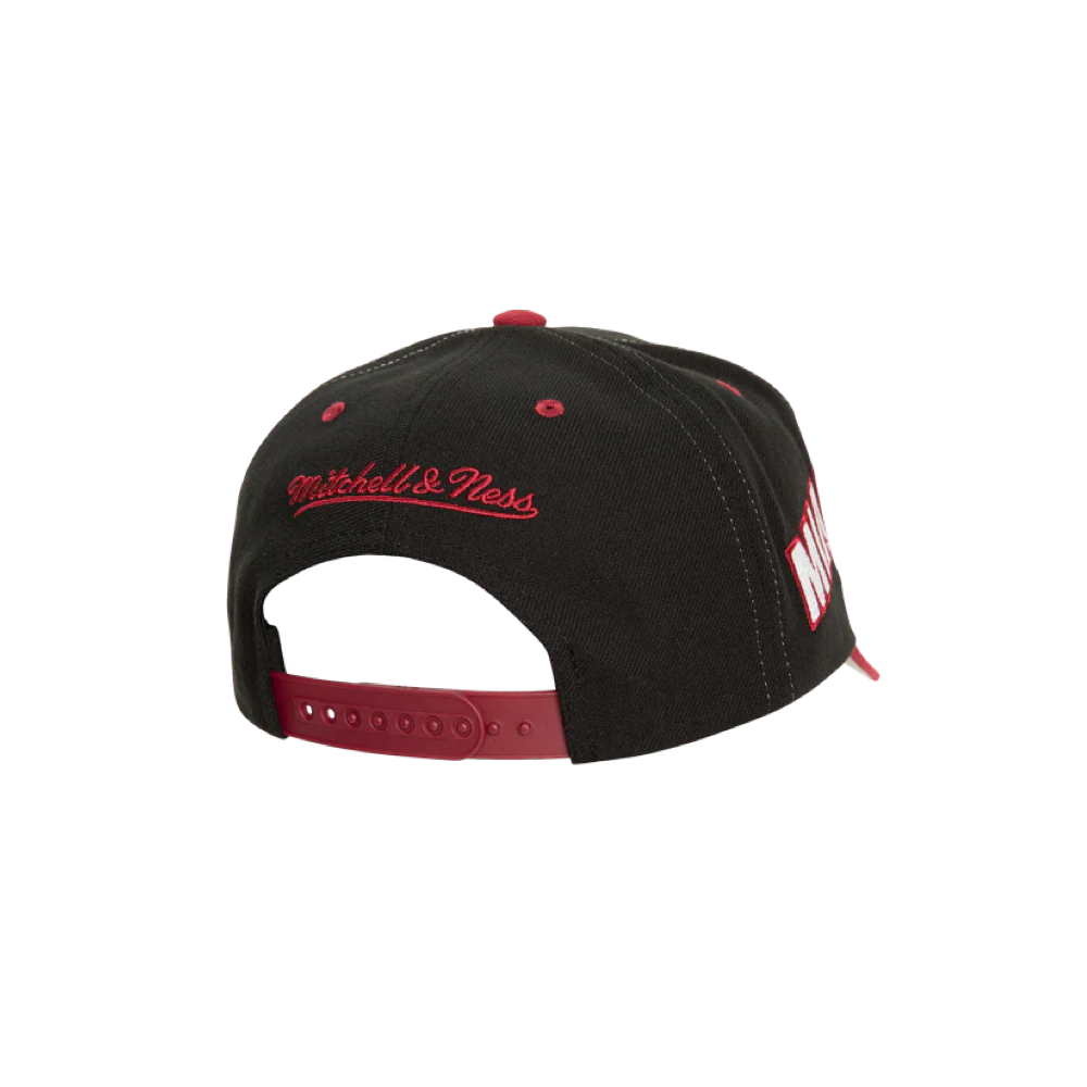 Mitchell & Ness Miami HEAT Logo Pro Snapback - Image 2