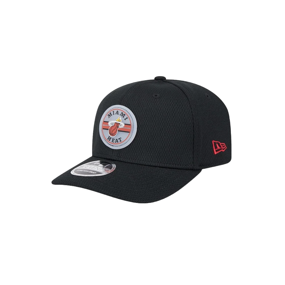 New Era Miami HEAT Patch Mesh Snapback - Image 3