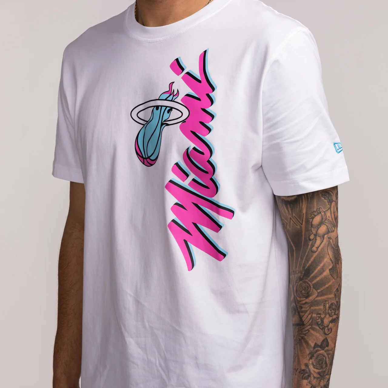 New Era Miami HEAT Original Vice Wordmark Tee - Image 2