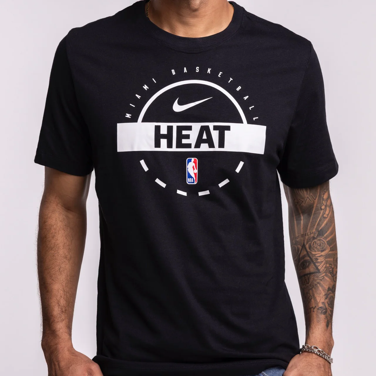 Nike Miami HEAT 2025-26 On-Court Practice Tee - Image 2
