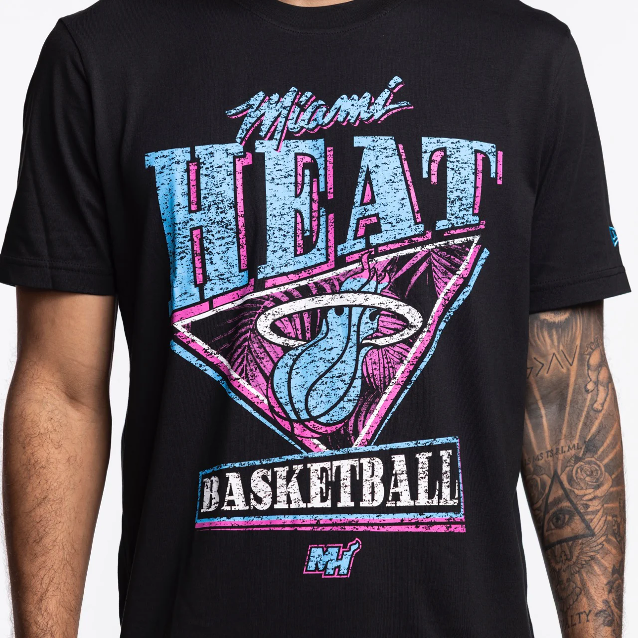 New Era Miami HEAT Original Vice Nights Graphic Tee - Image 3