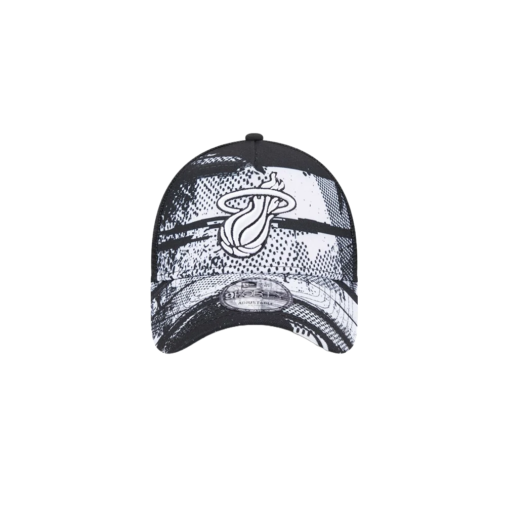 New Era Miami HEAT 2024 Tipoff Black and White Trucker Snapback