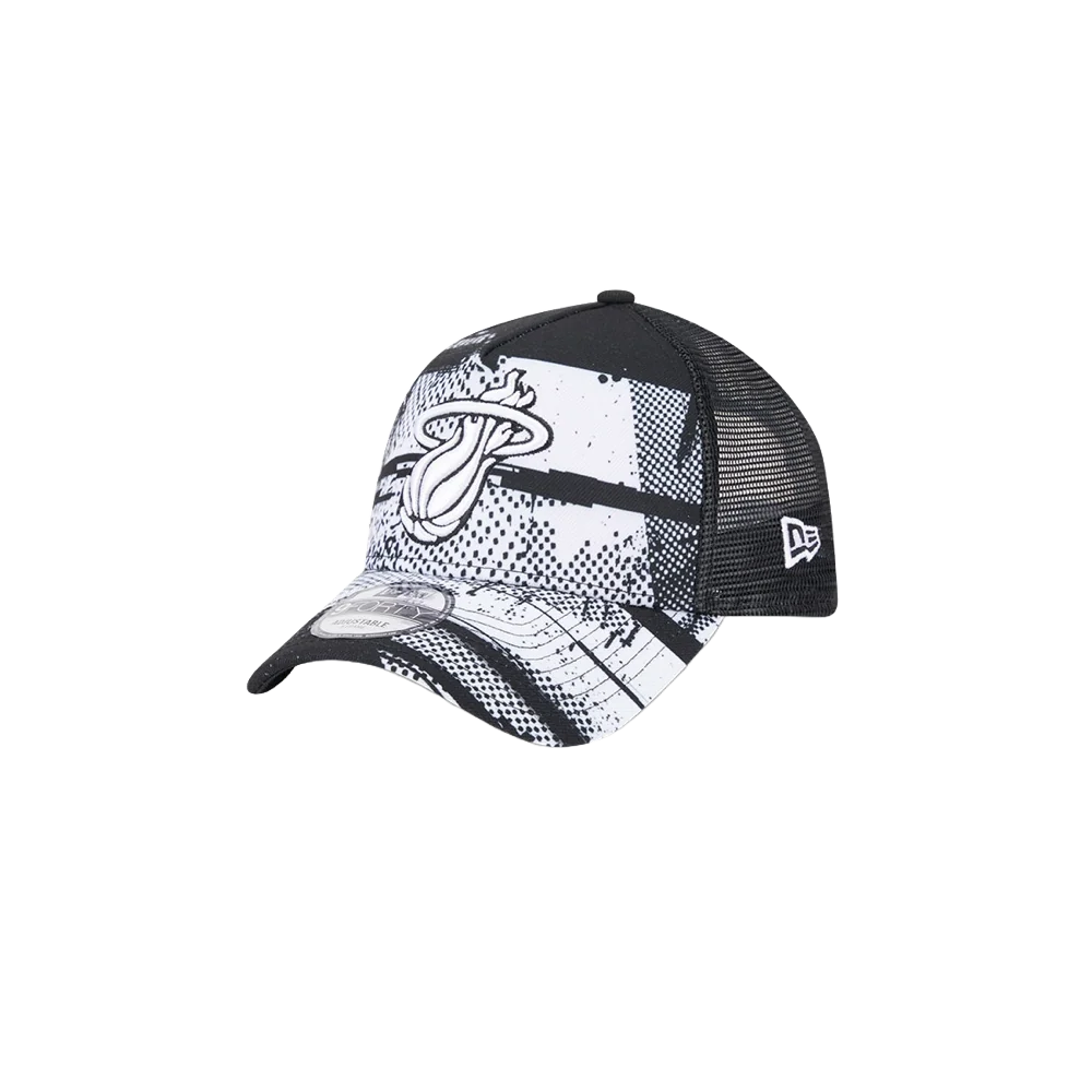 New Era Miami HEAT 2024 Tipoff Black and White Trucker Snapback - Image 3