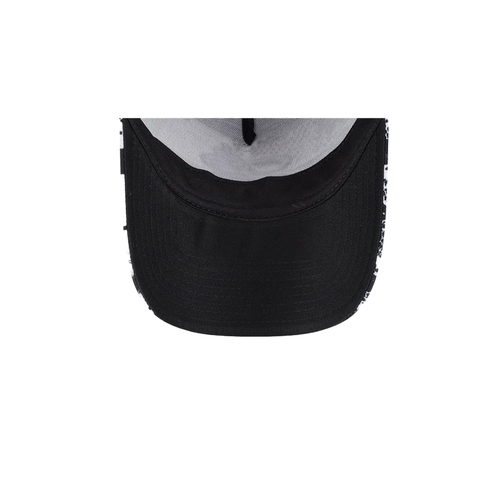 New Era Miami HEAT 2024 Tipoff Black and White Trucker Snapback - Image 7