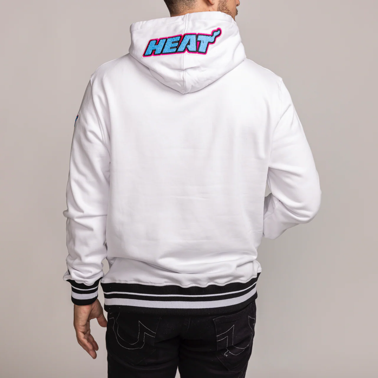 Pro Standard Miami HEAT Original Vice Pullover Hoodie - Image 2