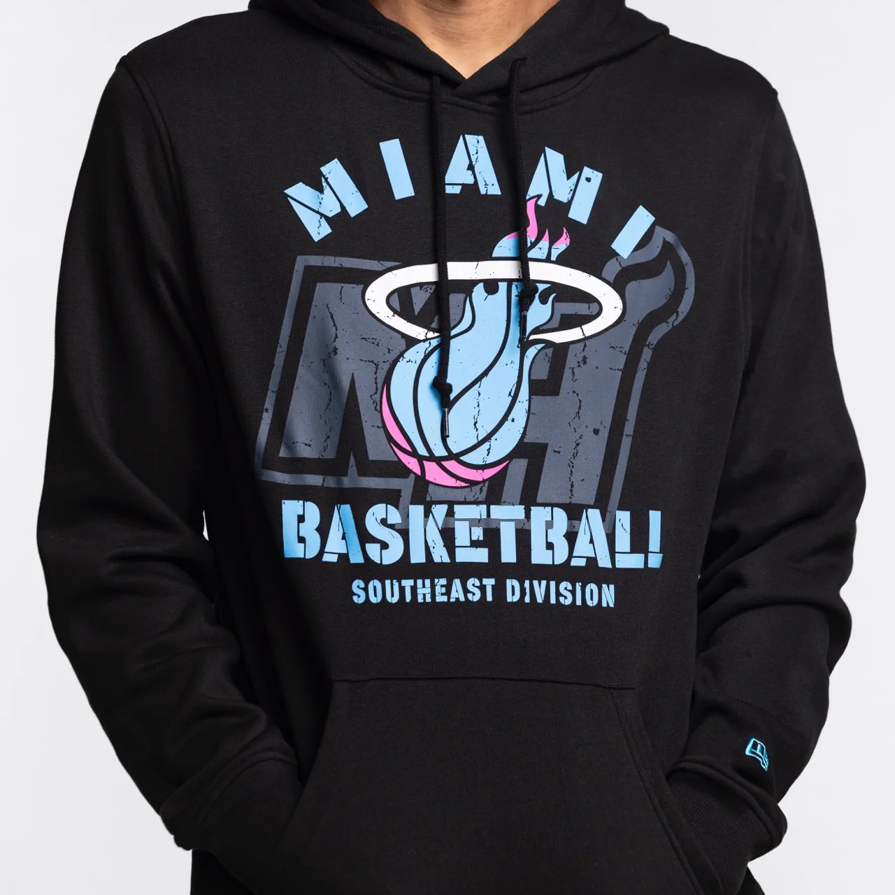 New Era Miami HEAT Original Vice Nights Miami HEAT Logo Hoodie - Image 2