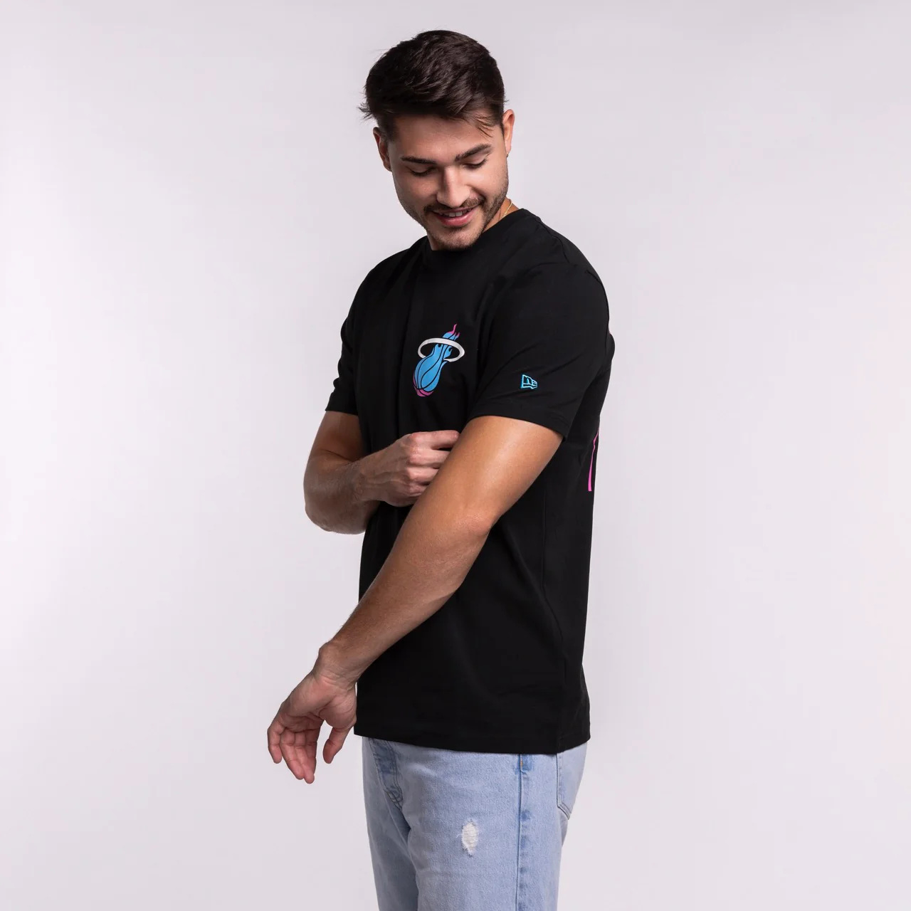 New Era Miami HEAT Original Vice Nights Back Print Tee - Image 3
