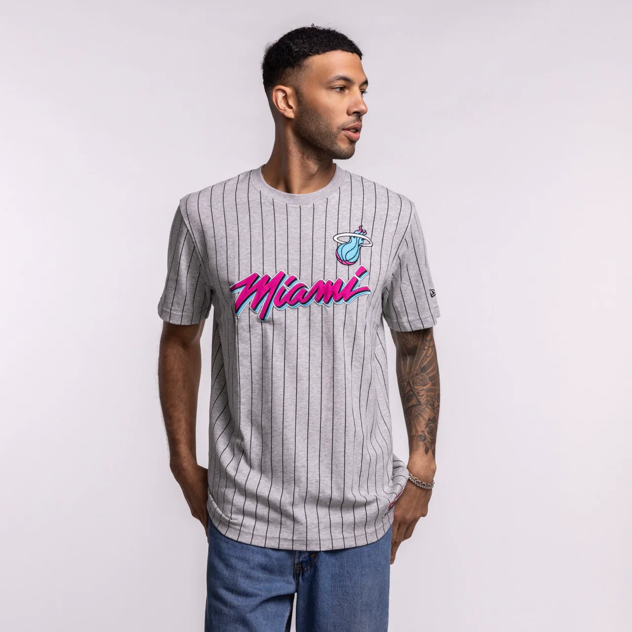 New Era Miami HEAT Original Vice Nights Striped Tee