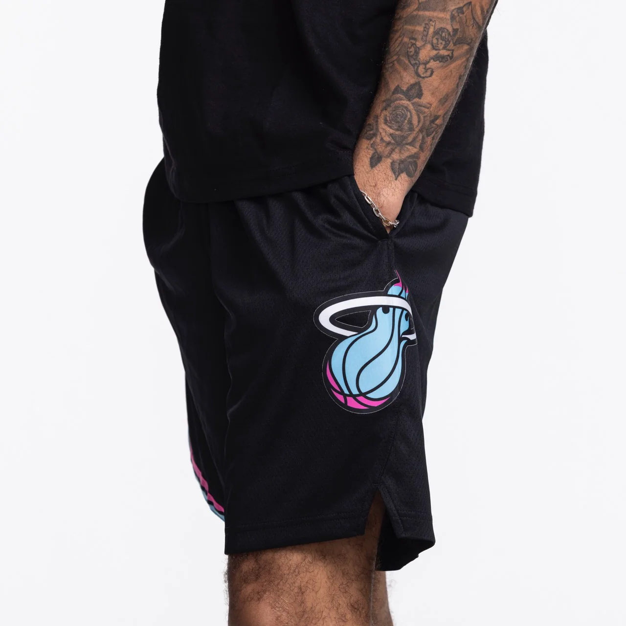 Nike Miami HEAT Original Vice Nights Swingman Shorts - Image 3