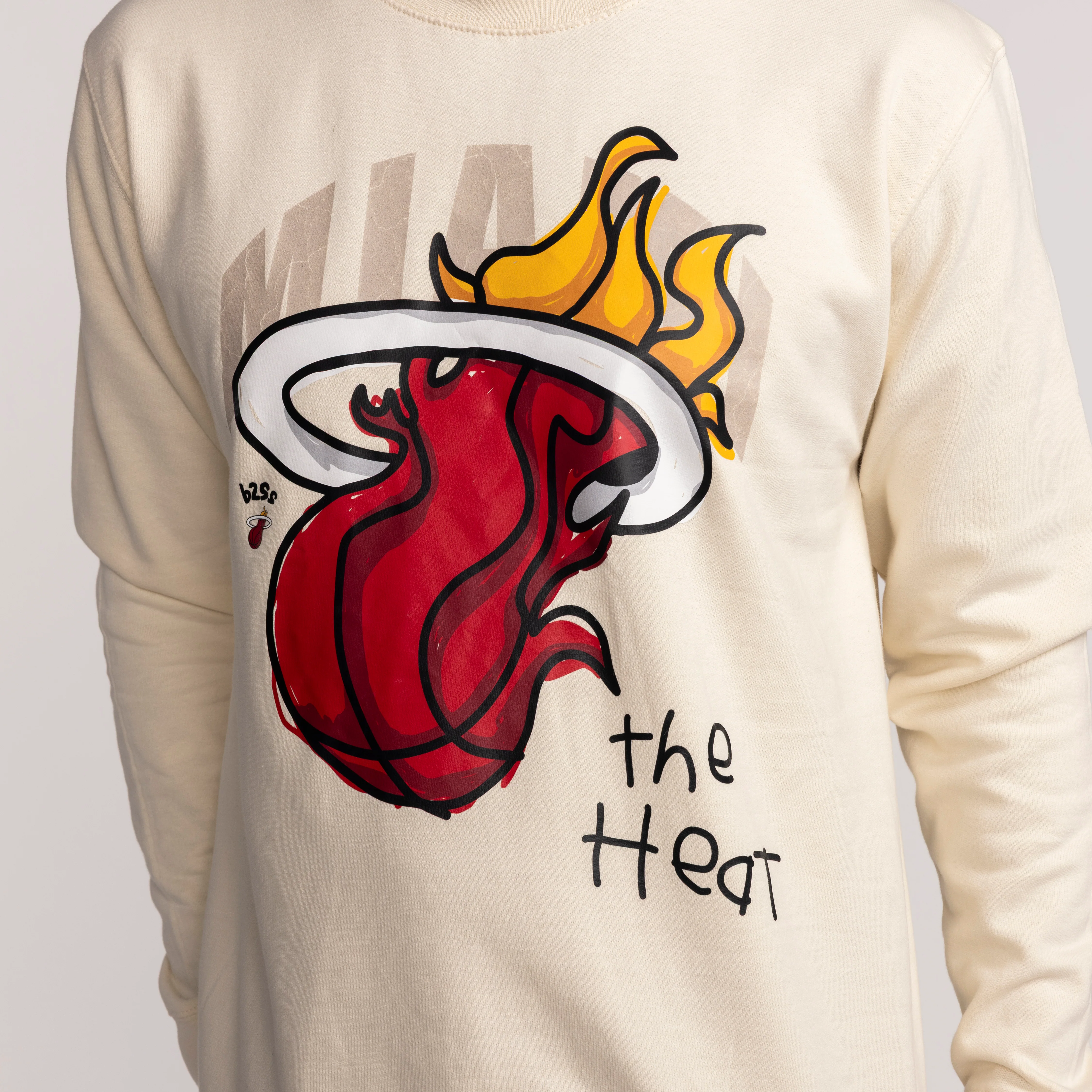 B2SS Miami HEAT Cream Vintage Crewneck - Image 3