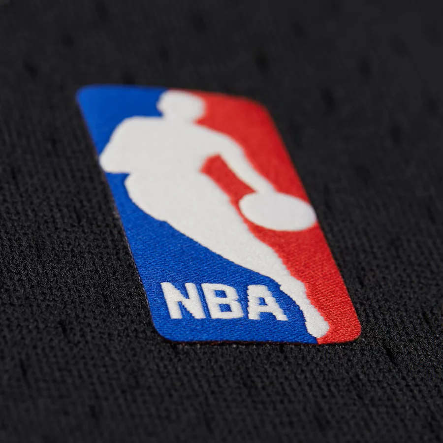 Dwyane Wade Mitchell & Ness Miami HEAT 2011-12 Alternate Jersey - Image 4