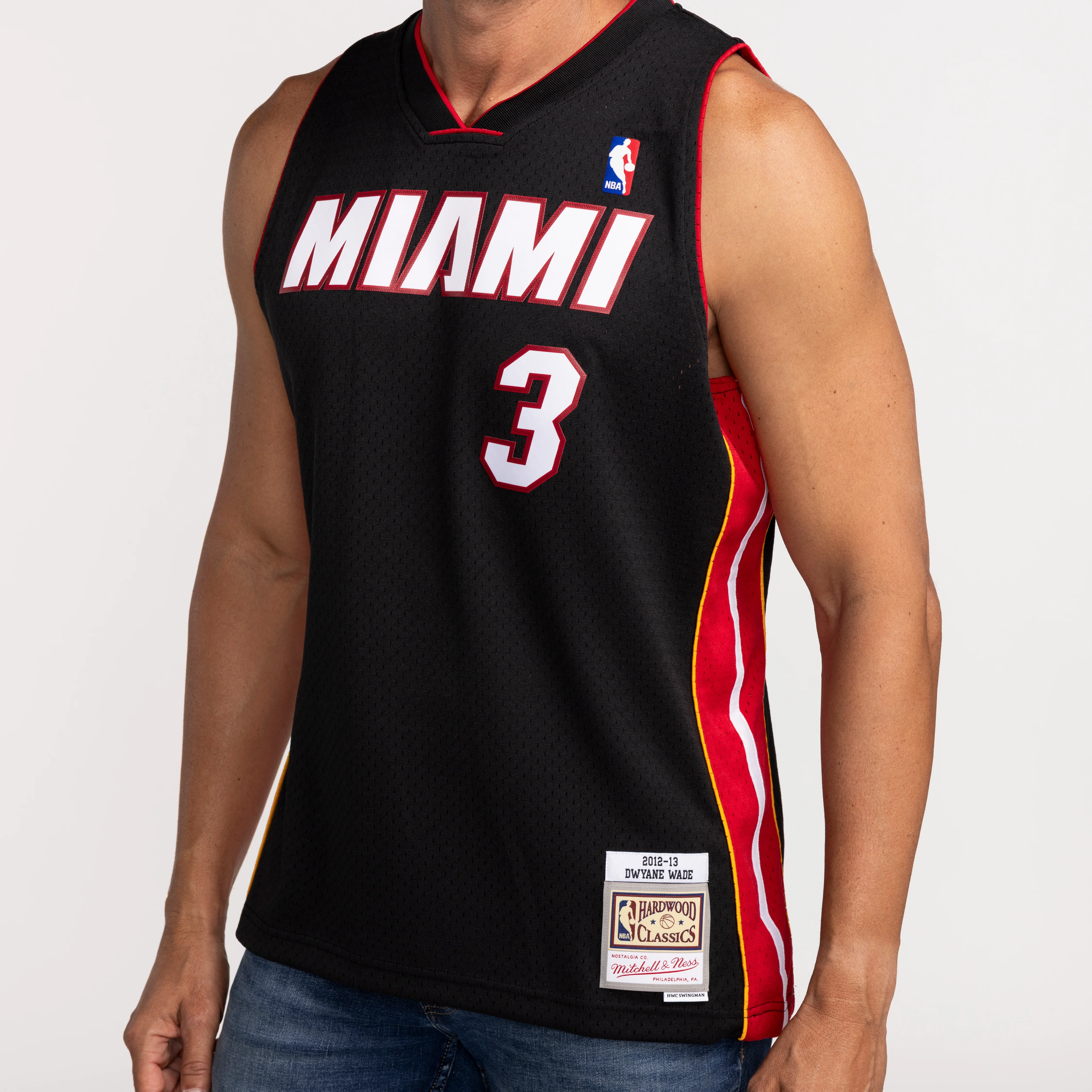 Dwyane Wade Mitchell & Ness Miami HEAT 2012-13 Swingman Jersey - Image 3